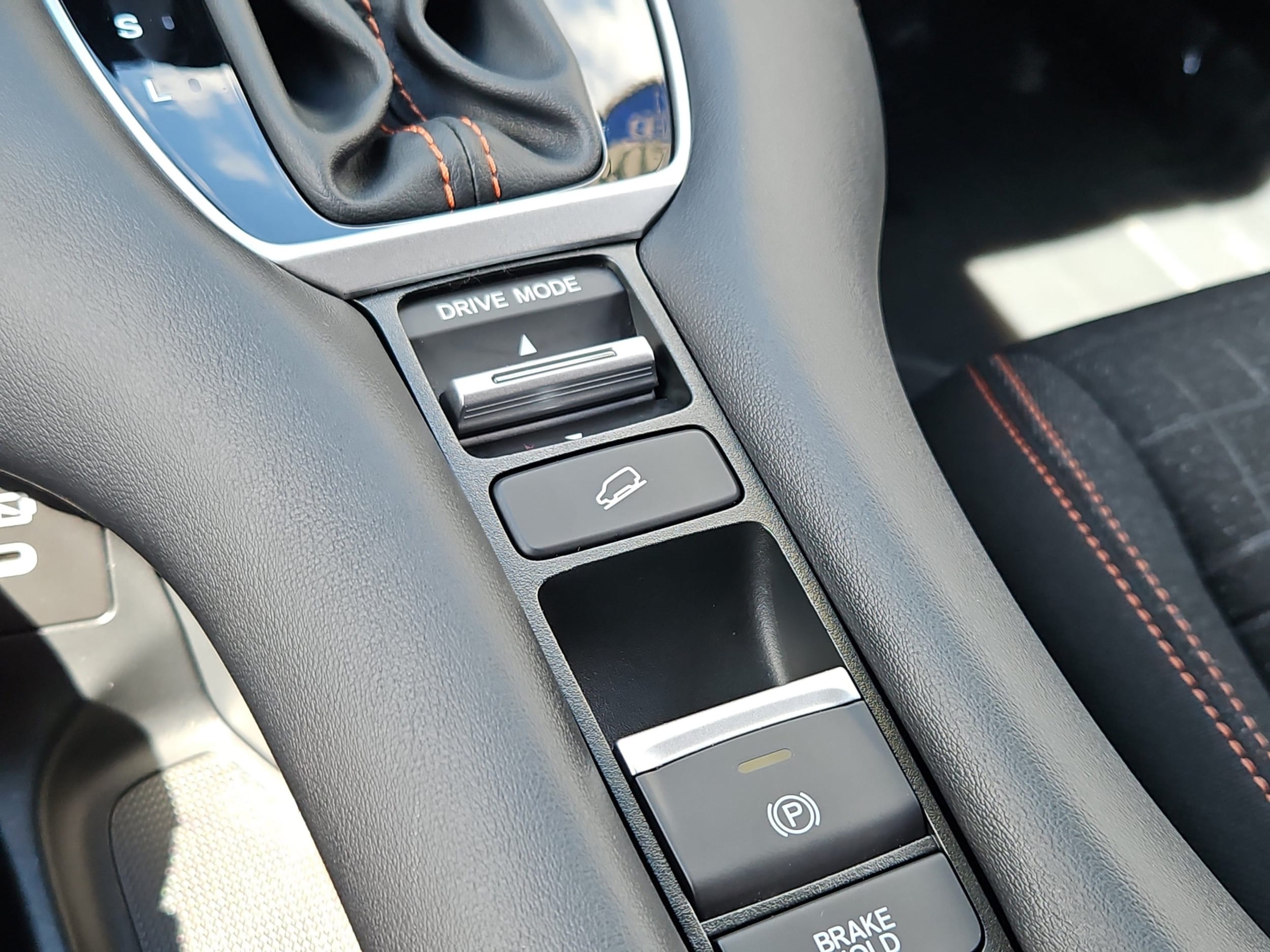 2025 Honda HR-V Sport - Photo 9