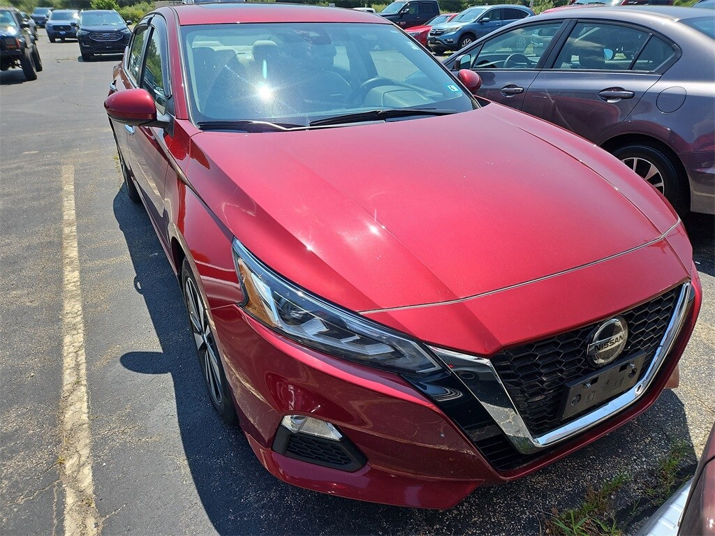 2021 Nissan Altima 2.5 SV photo 2