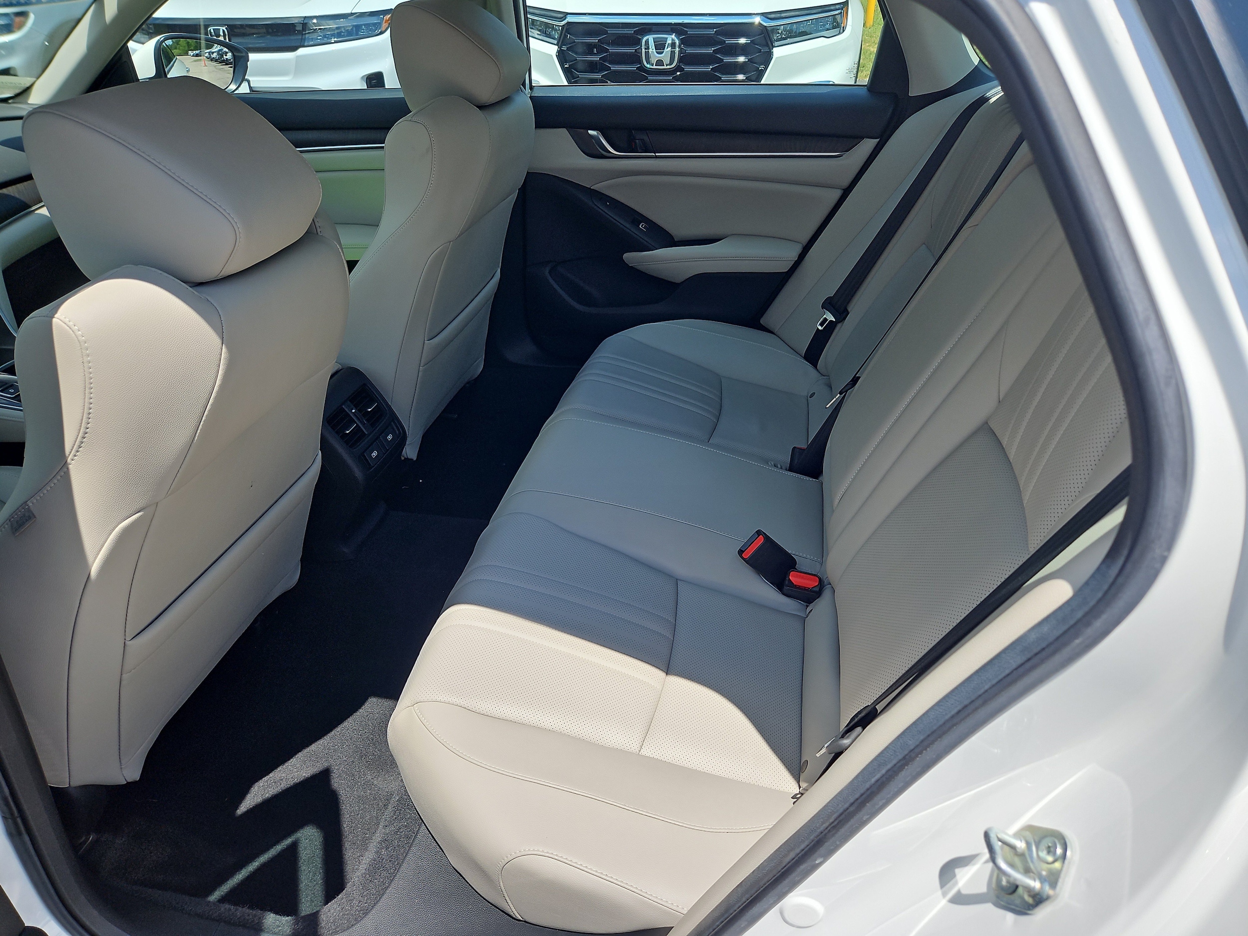 2021 Honda Accord Touring - Photo 33