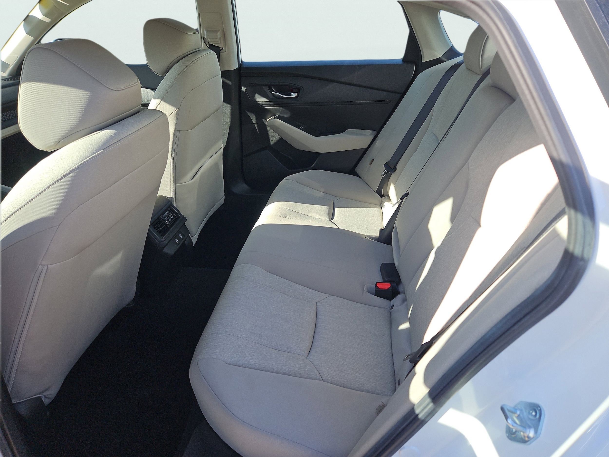 2025 Honda Accord LX - Photo 28
