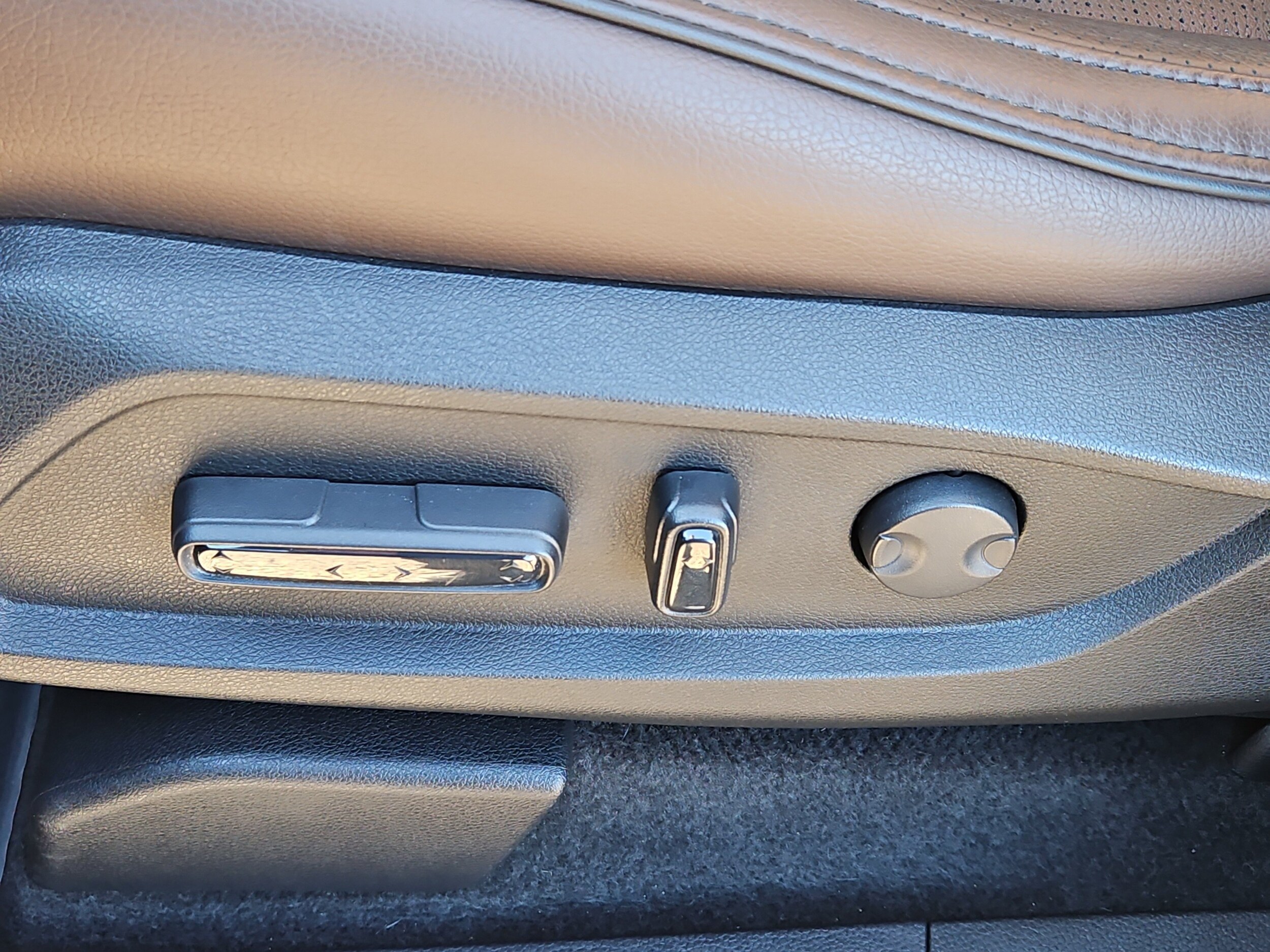 2025 Honda Pilot Elite - Photo 19