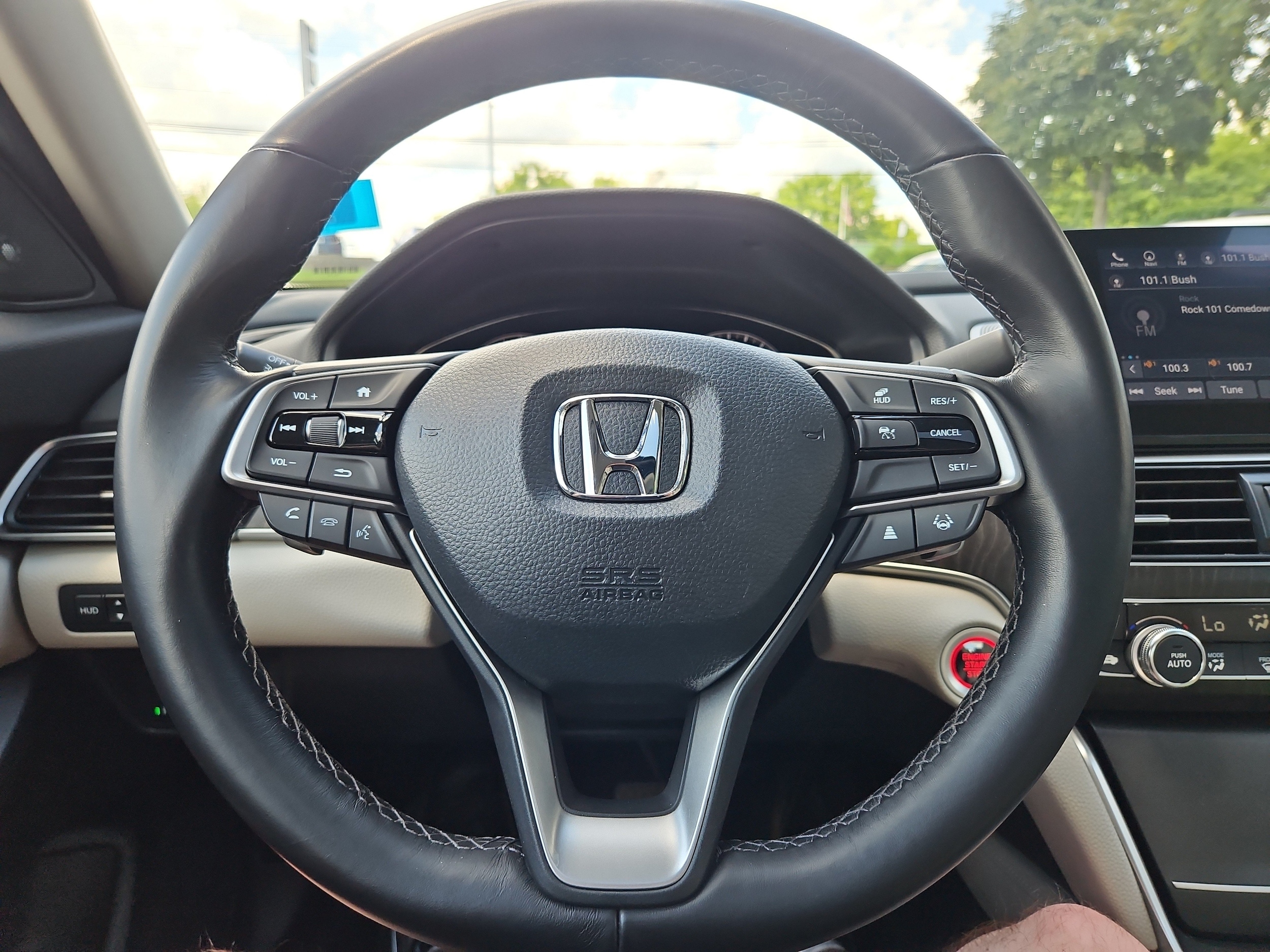 2021 Honda Accord Touring - Photo 18