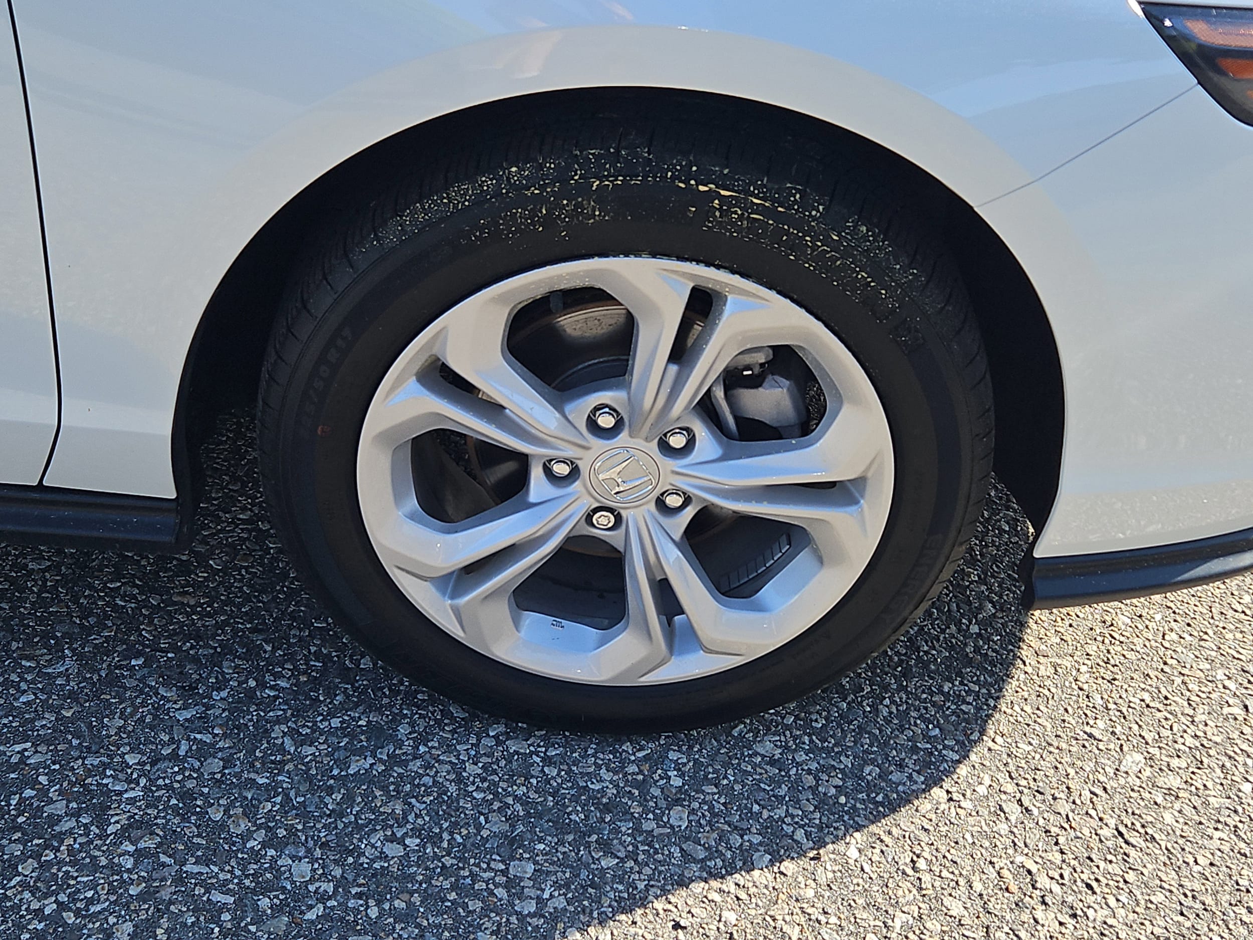 2025 Honda Accord LX - Photo 20