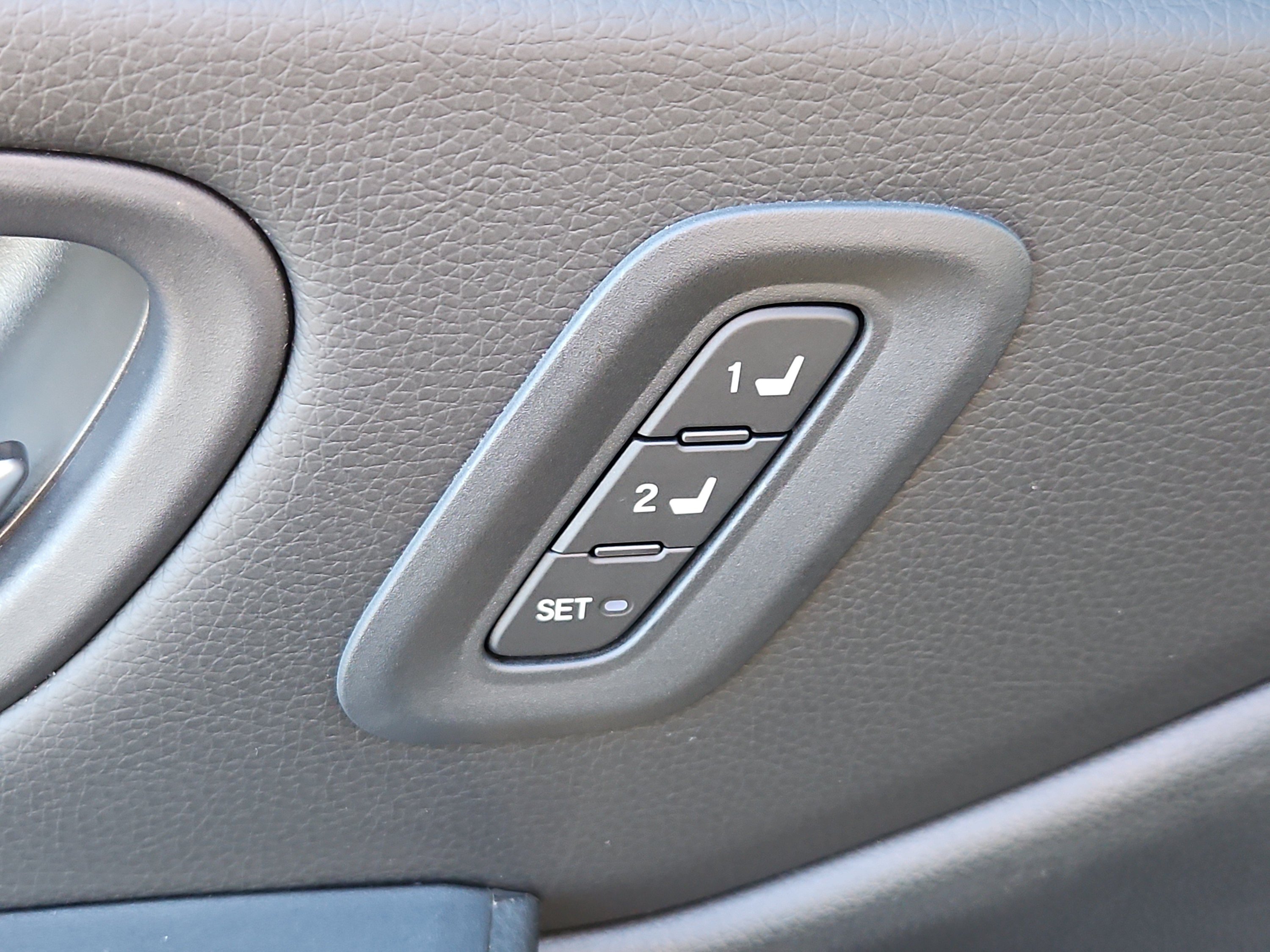 2025 Honda Pilot TrailSport - Photo 12
