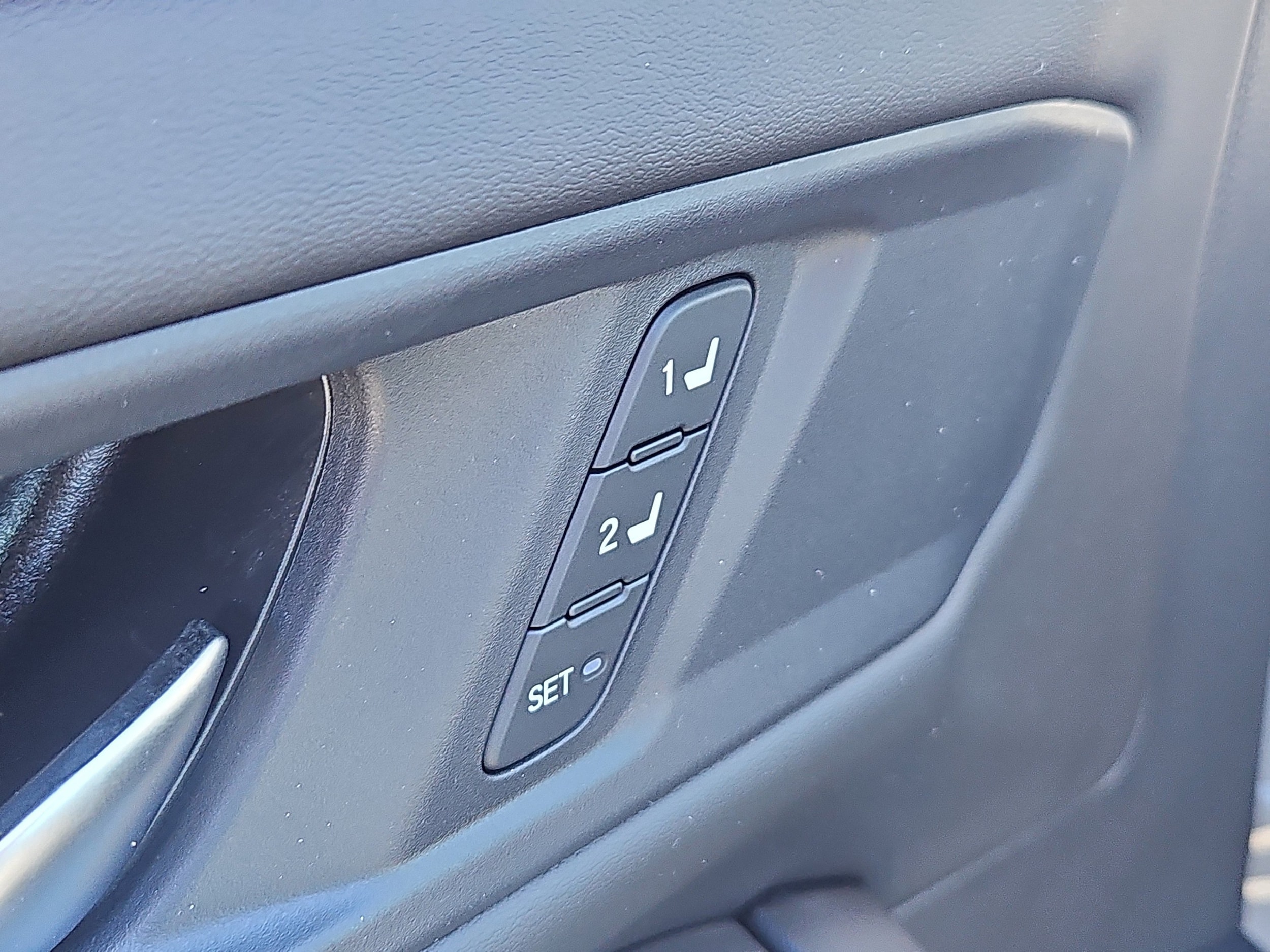 2026 Honda Accord Hybrid EX-L - Photo 13