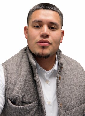 Staff member Jose Portillo from ID_2b2a1de7fdc5