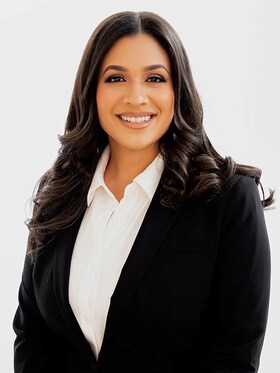 Staff member Johanna Medina from ID_2b2a1de7fdc5