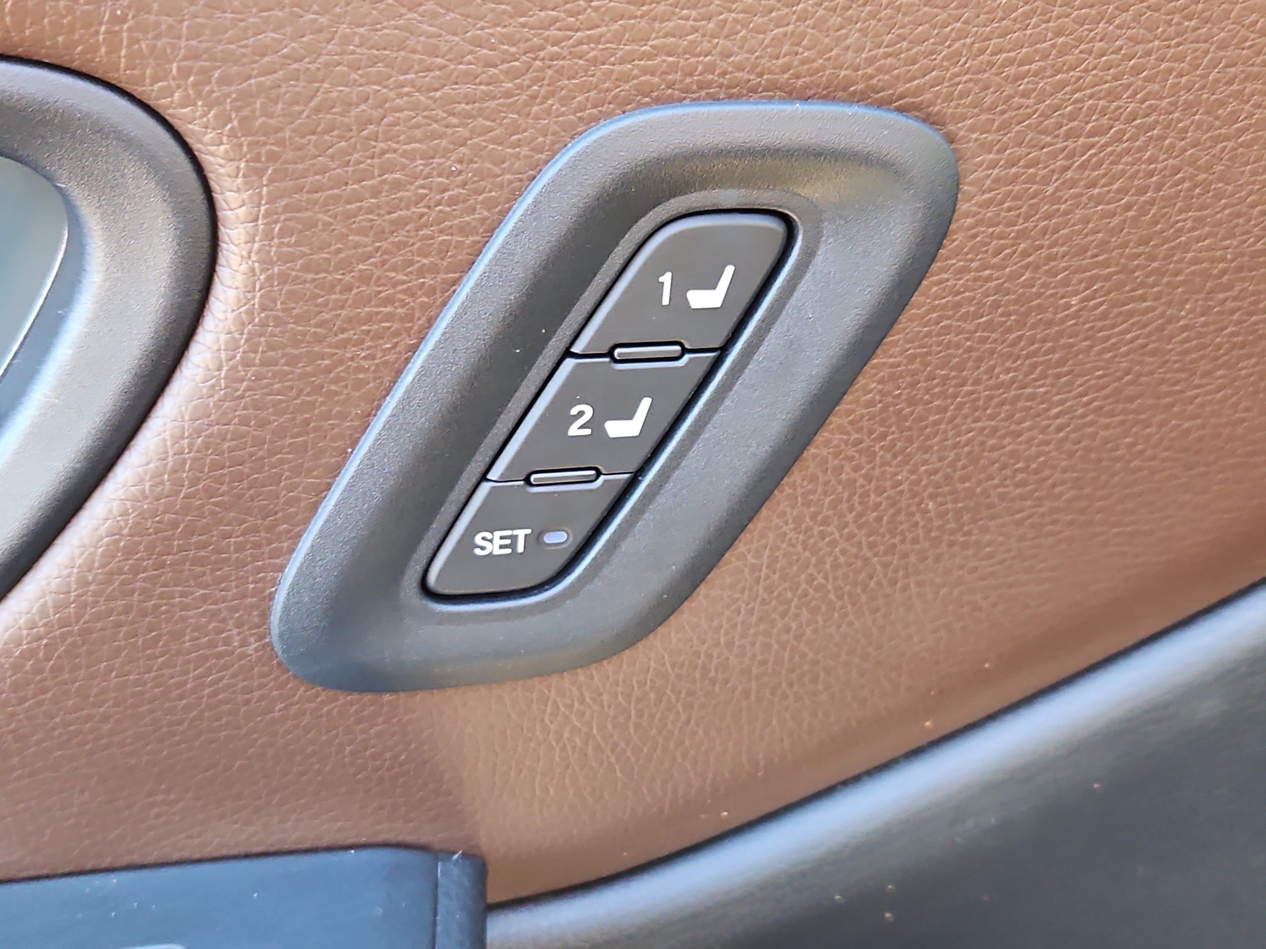 2025 Honda Pilot Elite - Photo 14