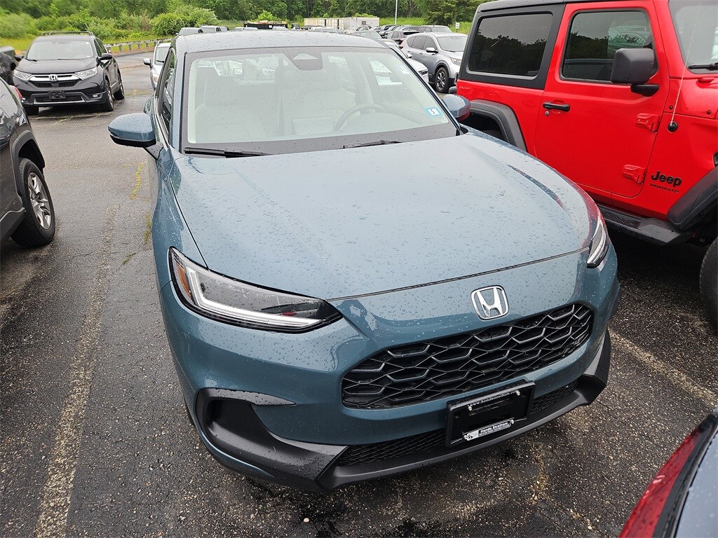 Used 2025 Honda HR-V LX with VIN 3CZRZ2H32SM743809 for sale in Stratham, NH