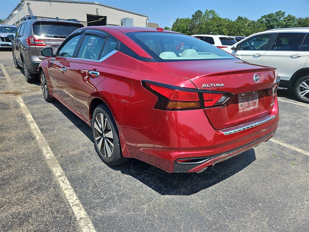 2021 Nissan Altima 2.5 SV photo 4