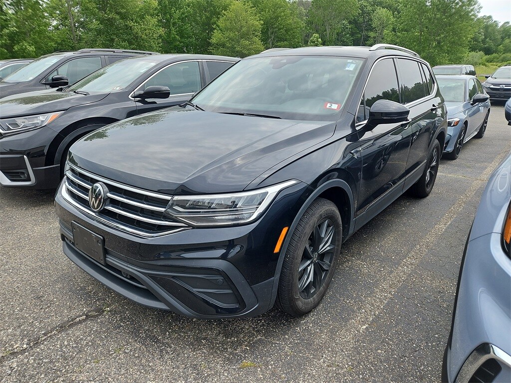 2024 Volkswagen Tiguan SE Wolfsburg Edition photo 3