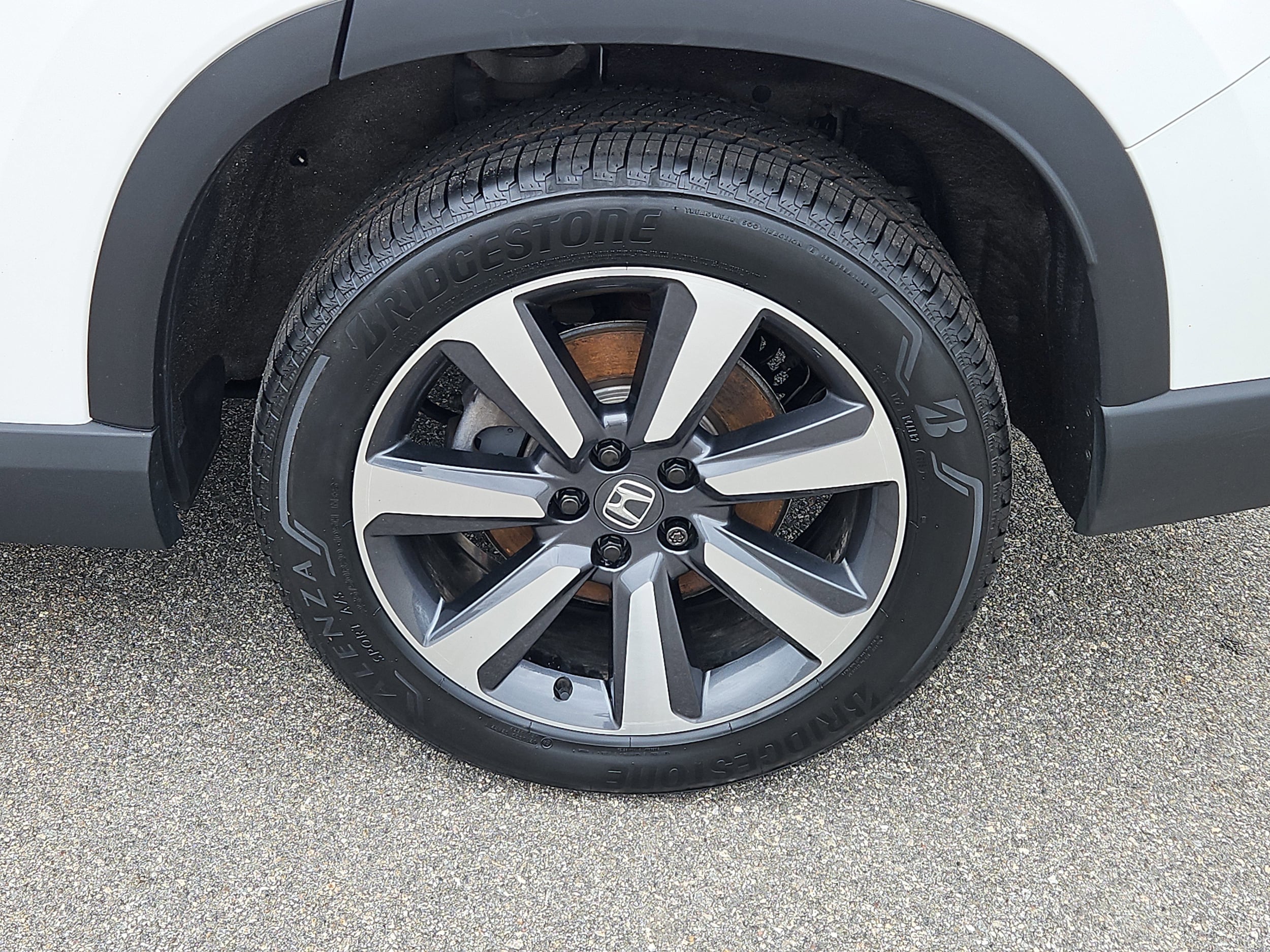 2024 Honda Pilot Touring - Photo 30