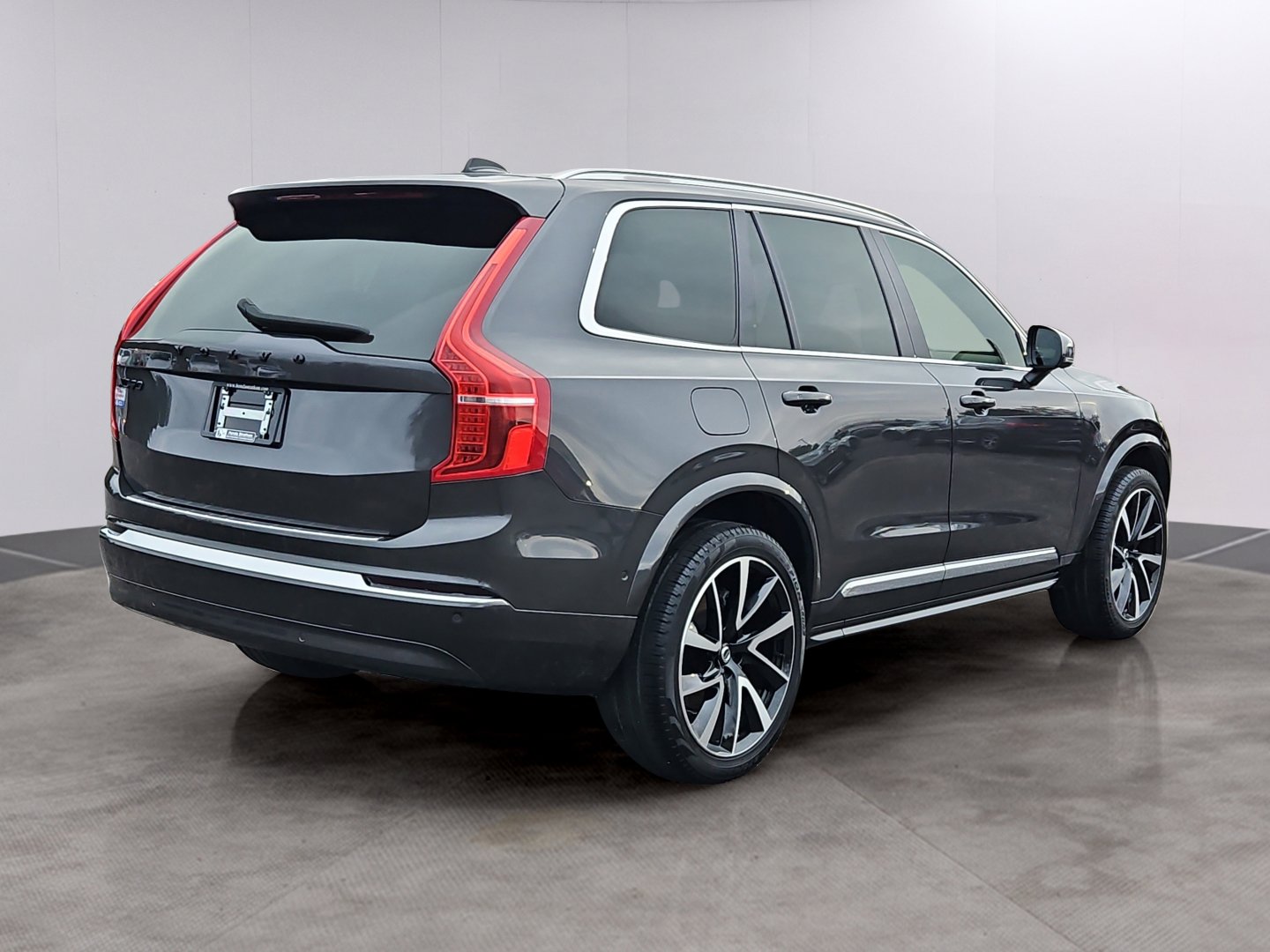 2024 Volvo XC90 Plus B5 photo 2