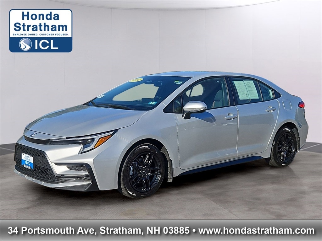 Used 2024 Toyota Corolla SE Sedan