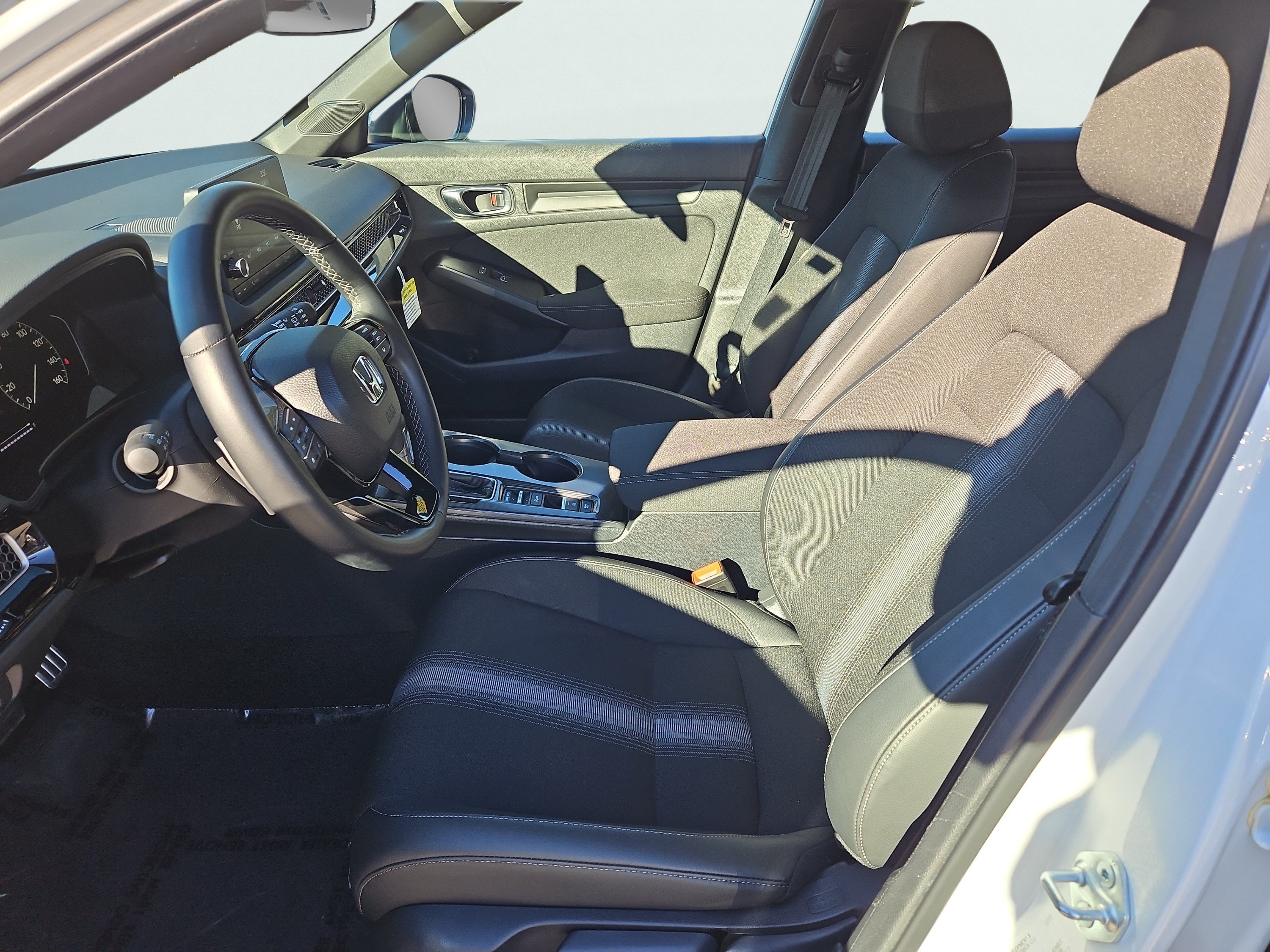 2025 Honda Civic Hatchback Sport - Photo 26