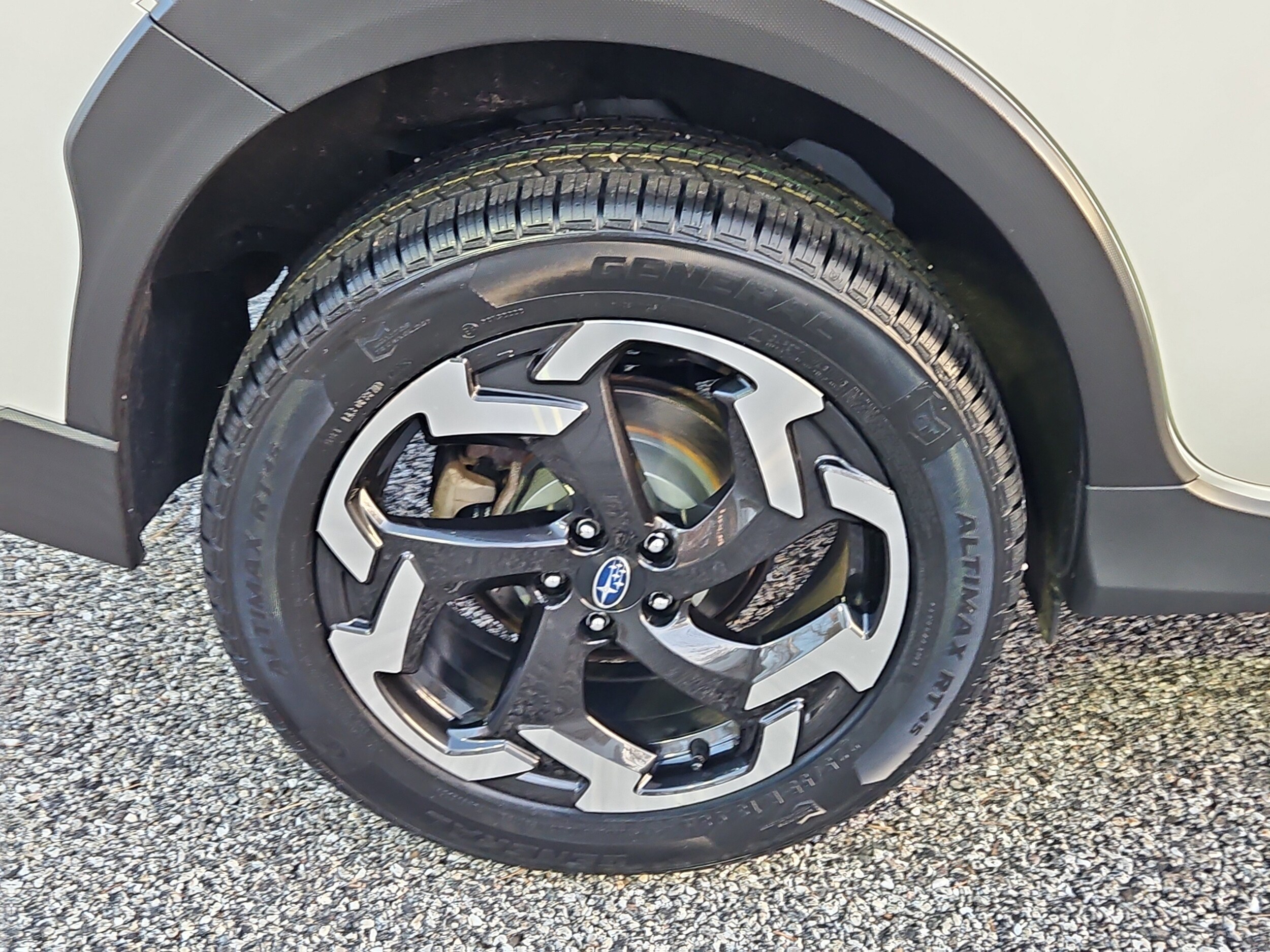 2023 Subaru Crosstrek Limited photo 4