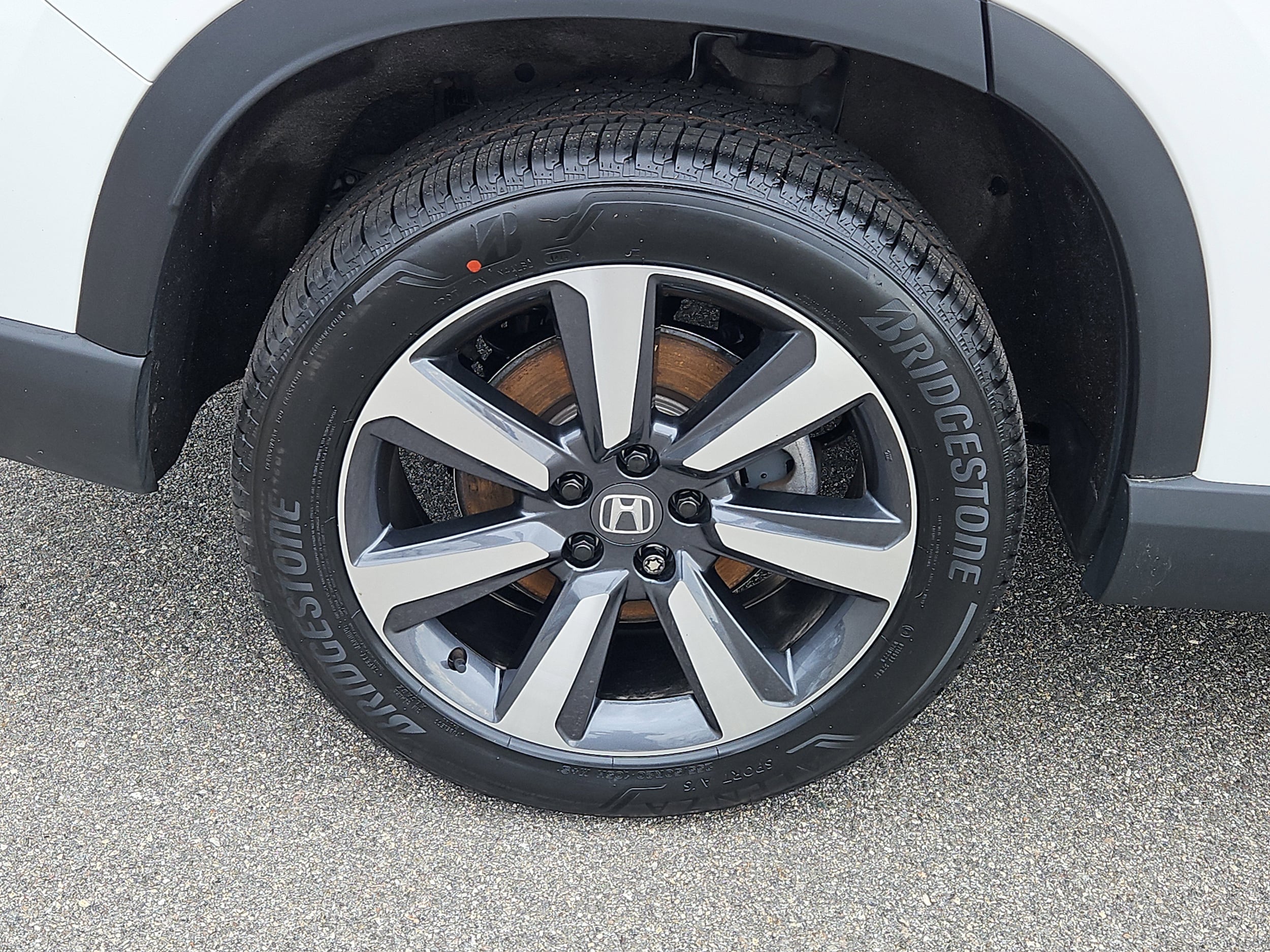 2024 Honda Pilot Touring - Photo 4