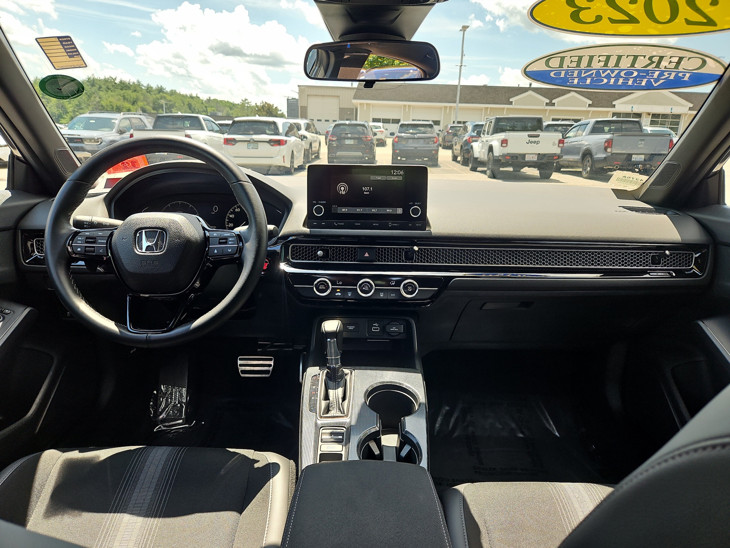 2023 Honda Civic Sport - Photo 25