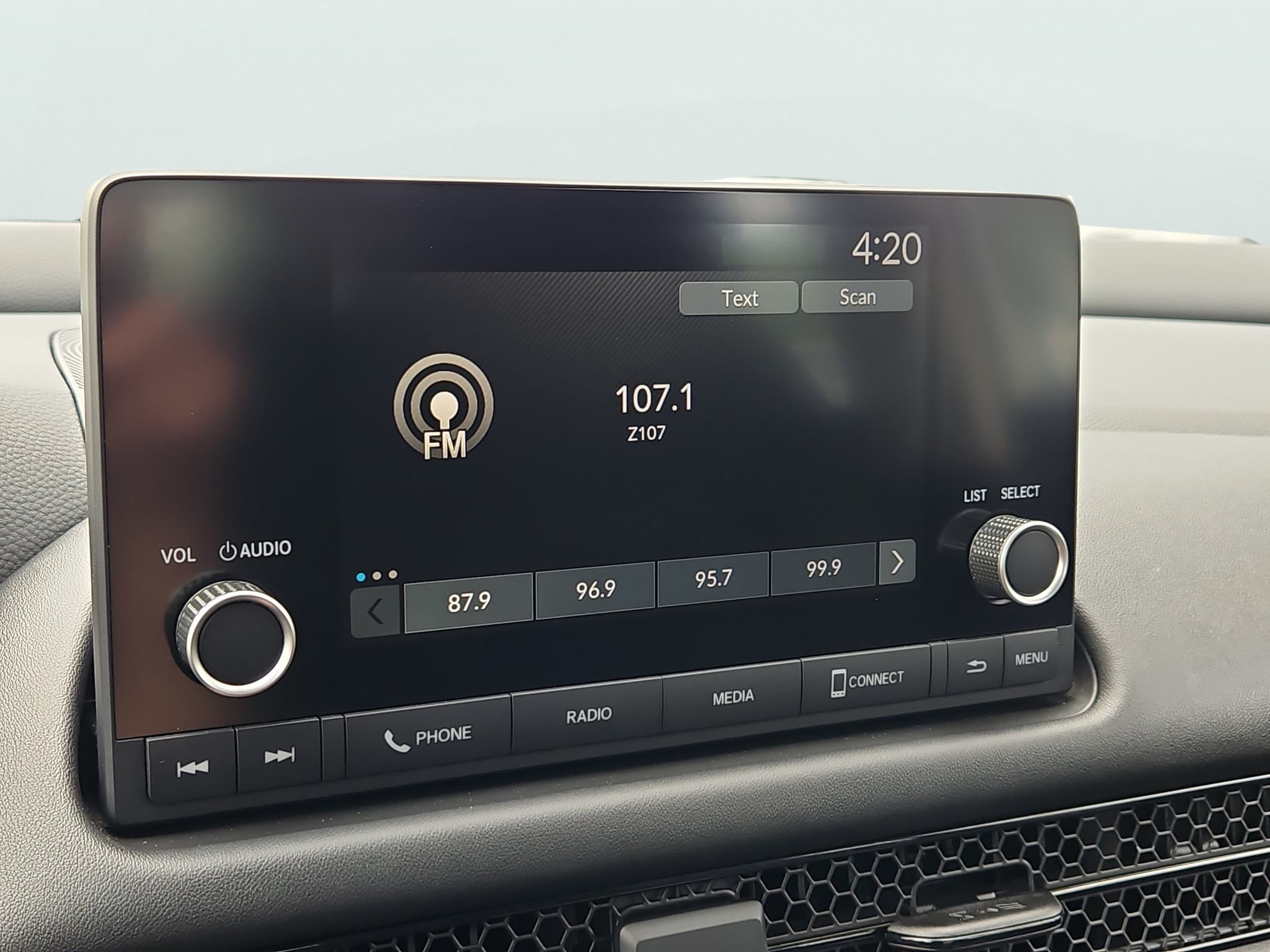 2023 Honda HR-V LX - Photo 15