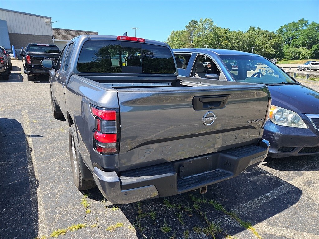 2023 Nissan Frontier SV photo 4
