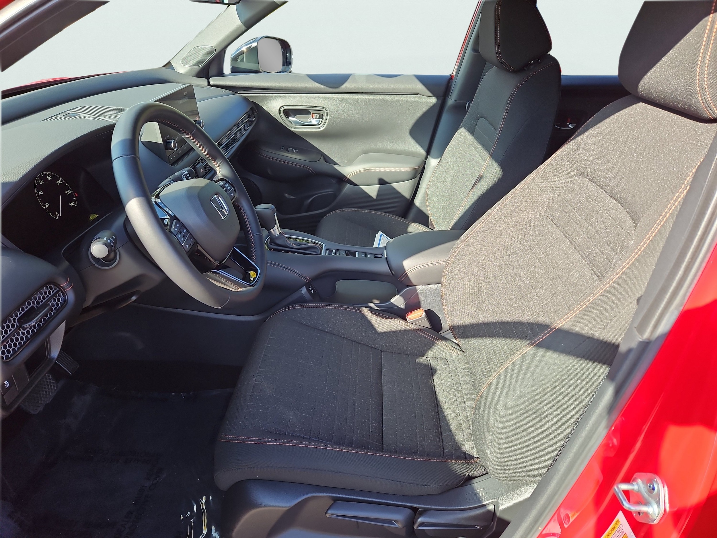 2025 Honda HR-V Sport - Photo 28