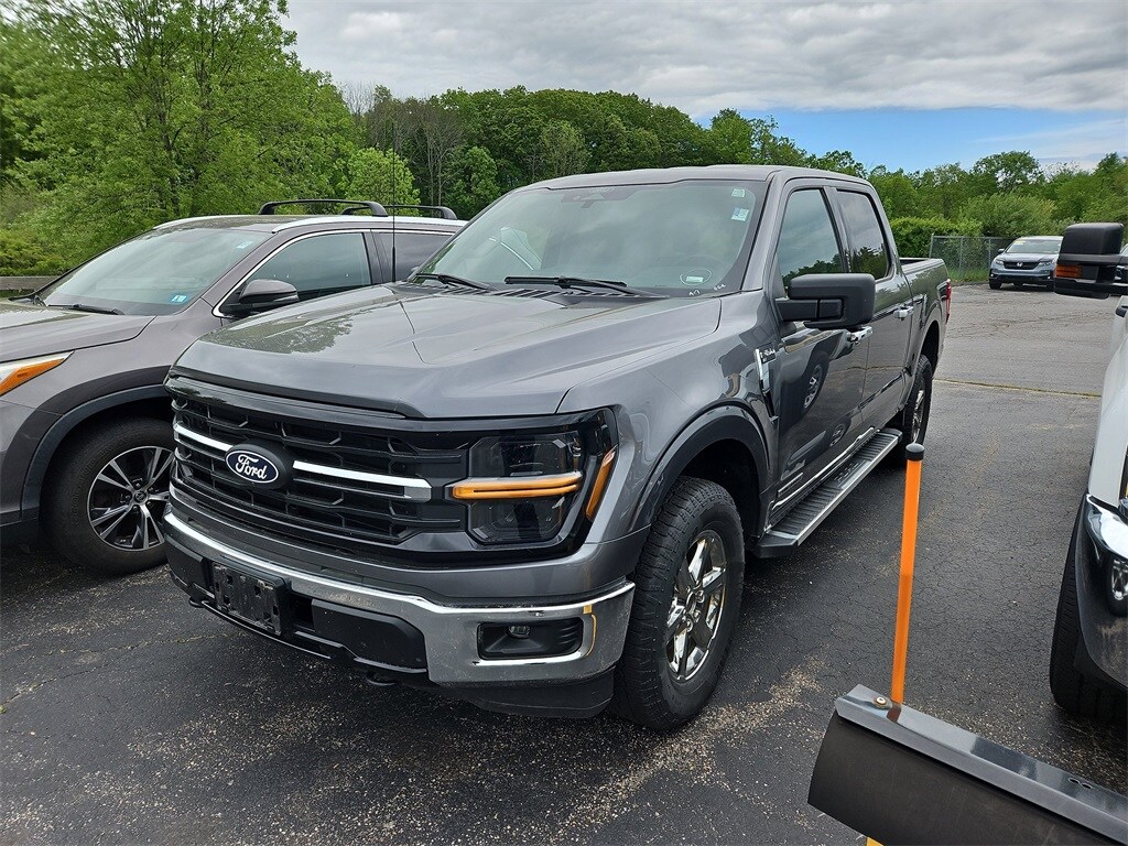 2024 Ford F-150 XLT photo 3