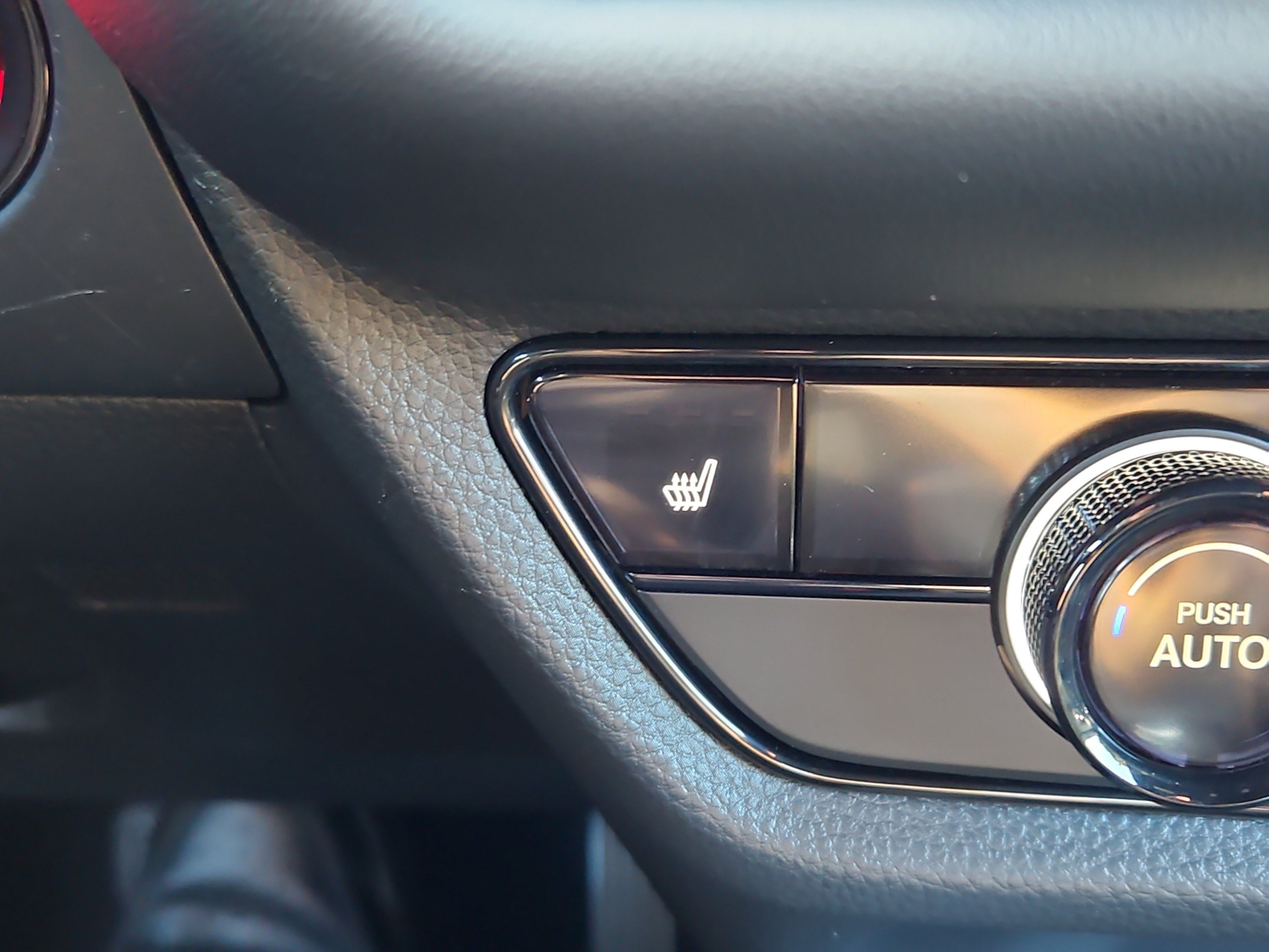 2025 Honda HR-V Sport - Photo 11