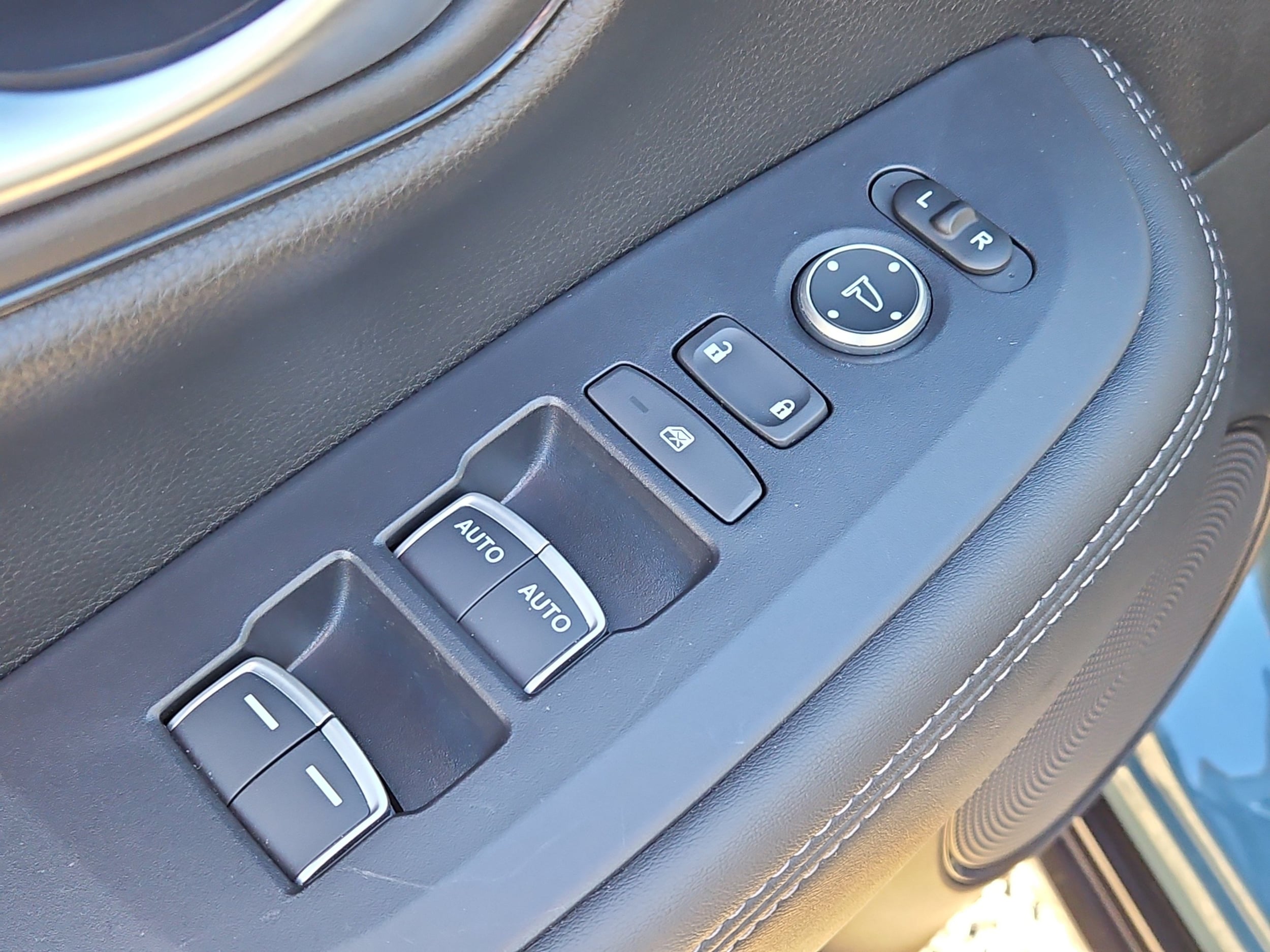 2024 Honda HR-V EX-L - Photo 18