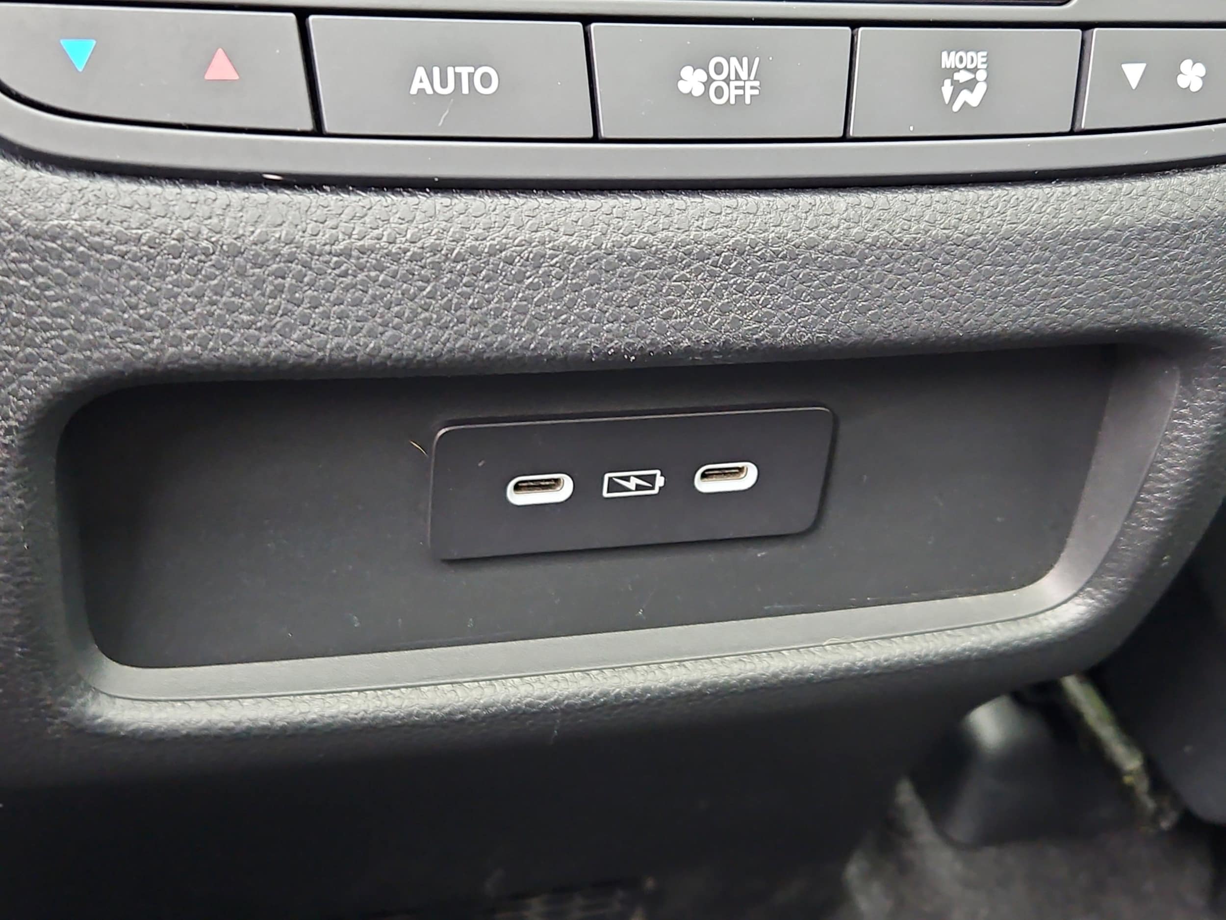 2024 Honda Pilot Touring - Photo 16