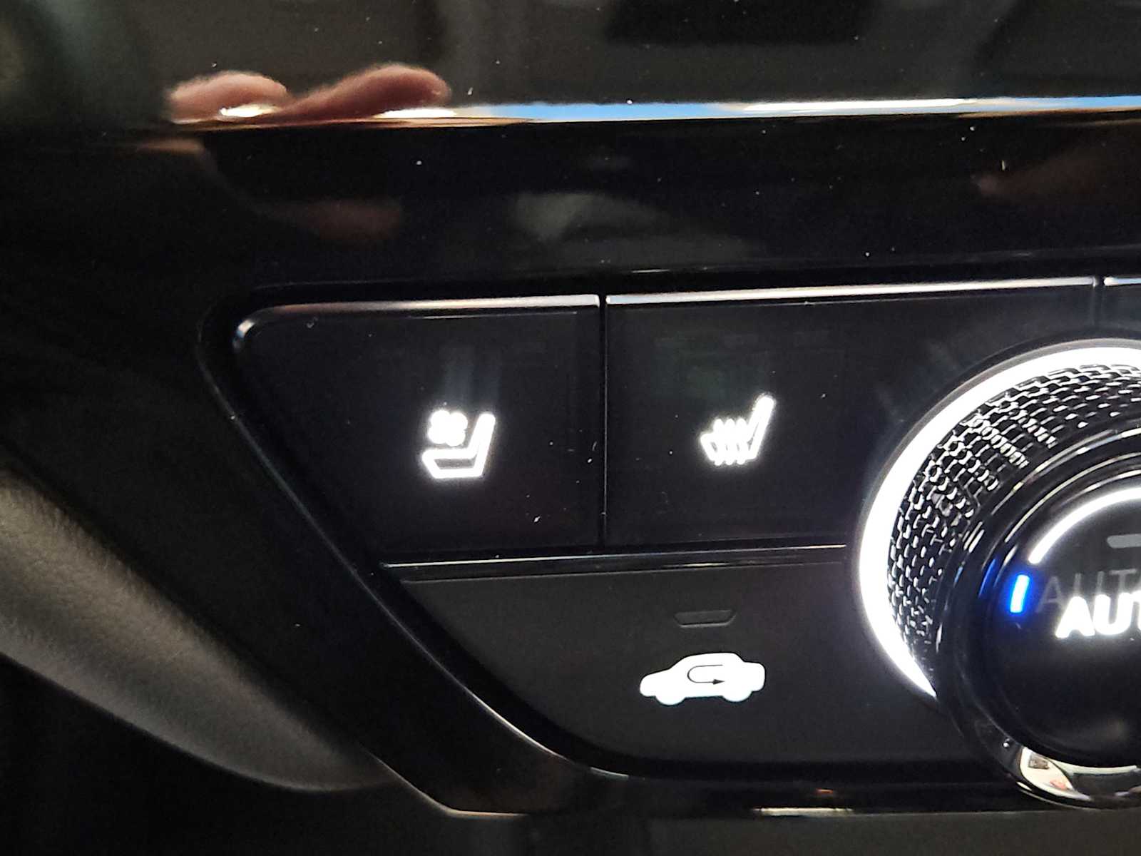 2025 Honda Accord Hybrid Touring - Photo 15