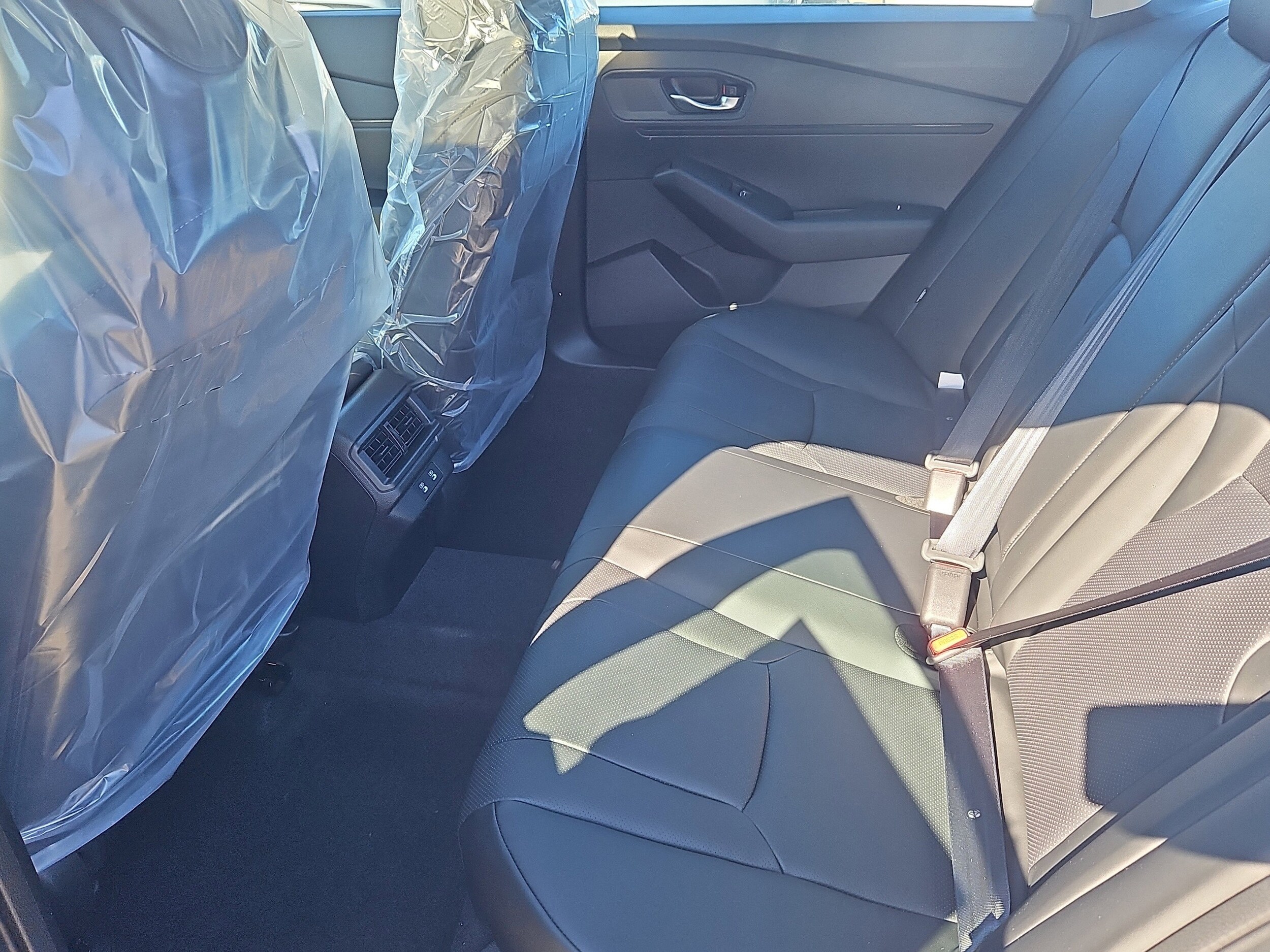 2026 Honda Accord Hybrid EX-L - Photo 17