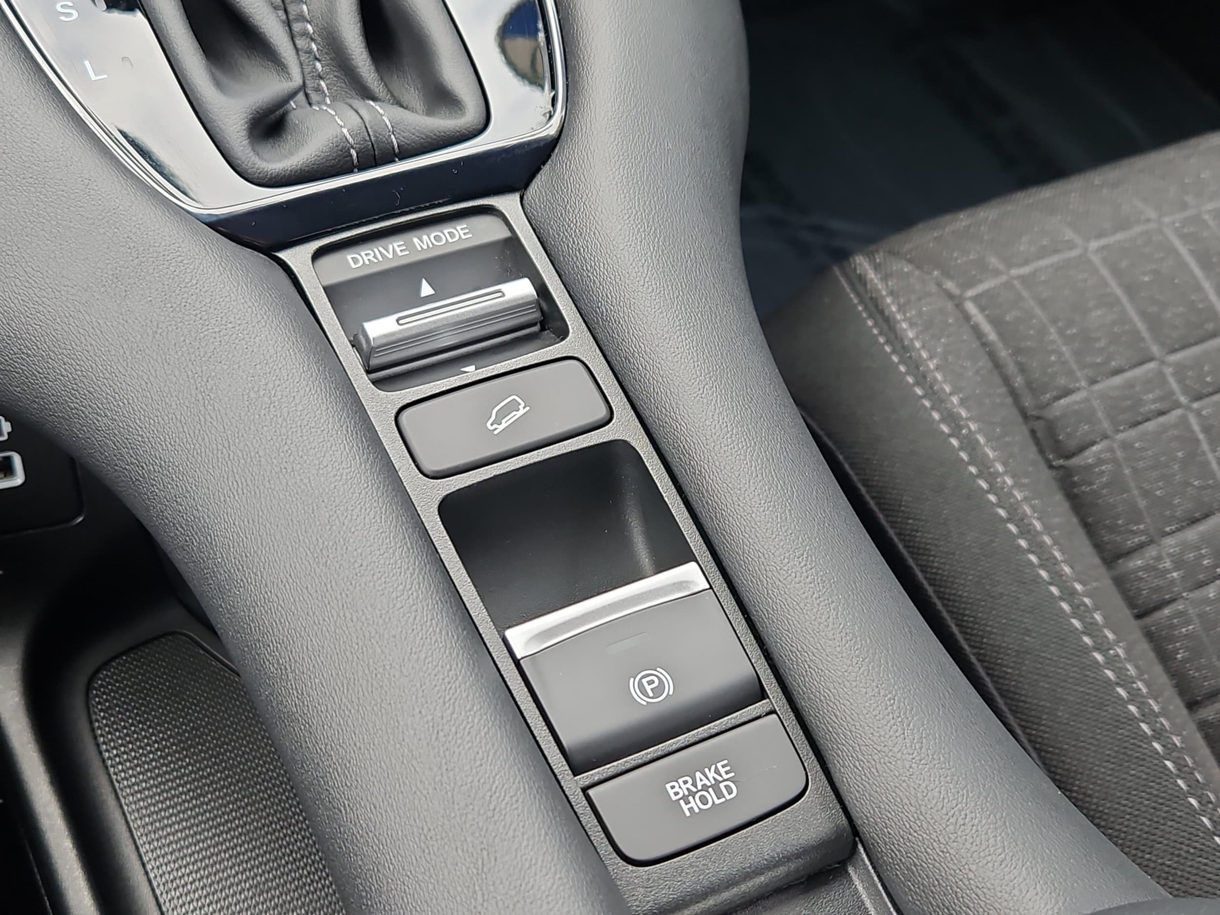 2023 Honda HR-V LX - Photo 9