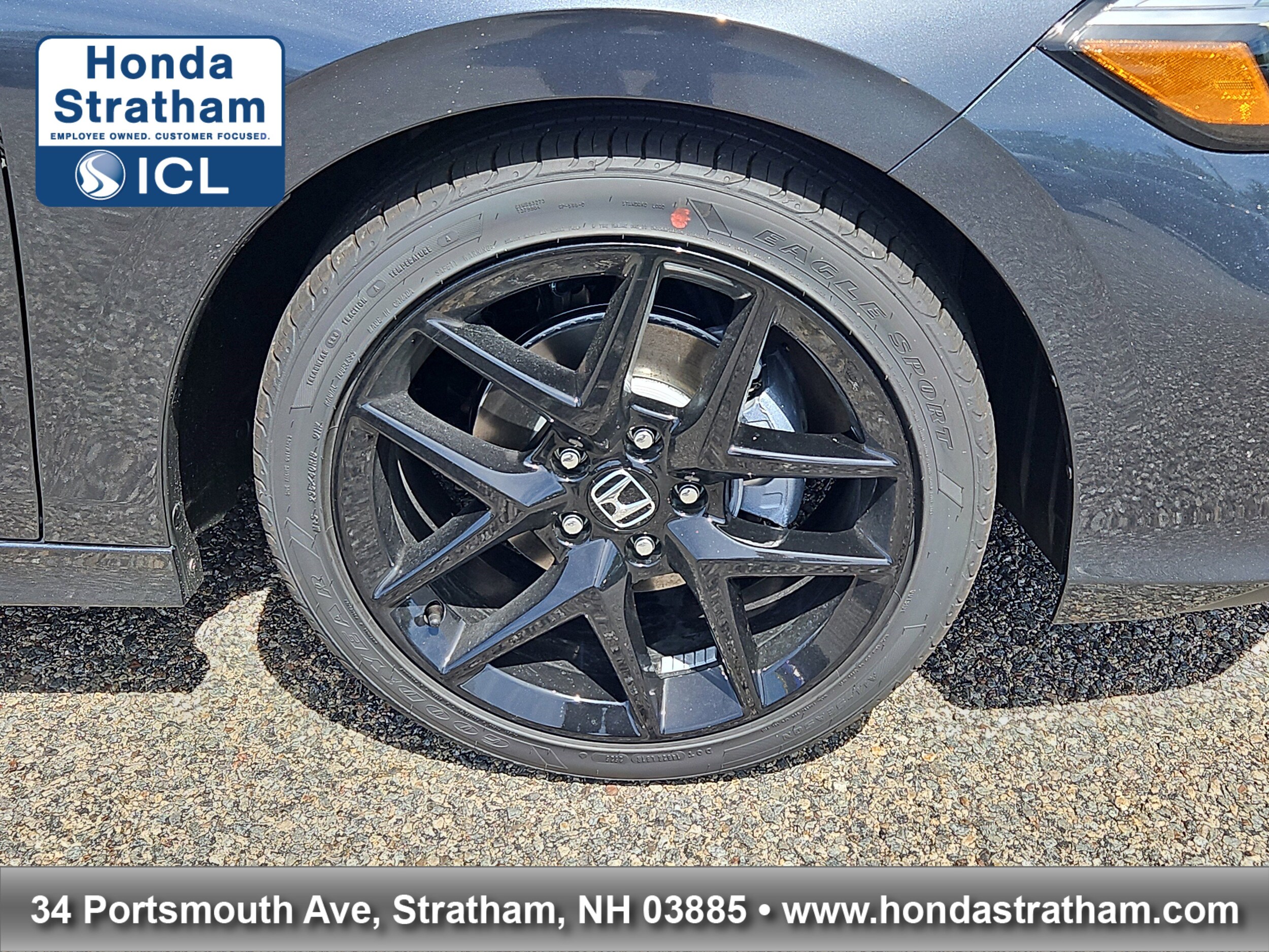 2026 Honda Civic Sport photo 3