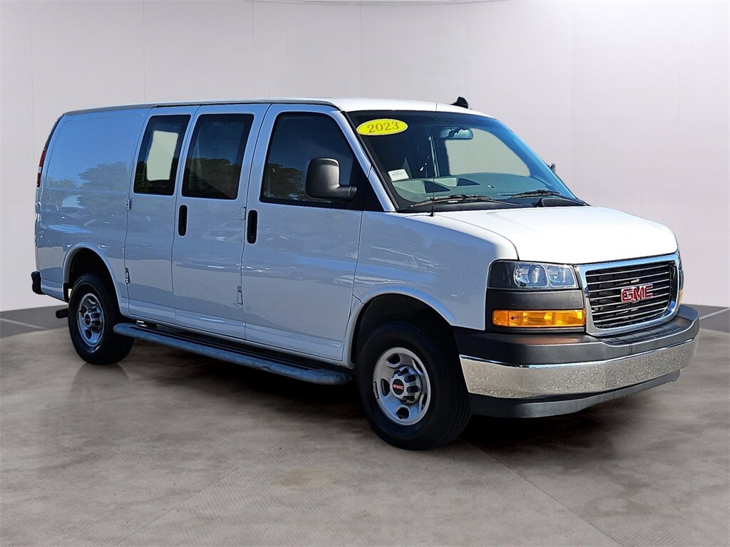 2023 Gmc Savana 2500 Cargo photo 3