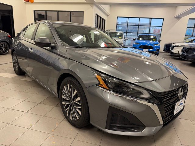 2024 Nissan Altima SV