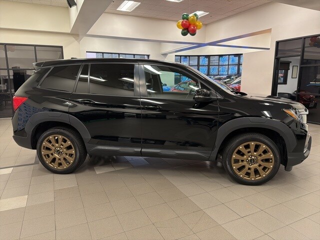 2023 Honda Passport EX-L photo 2