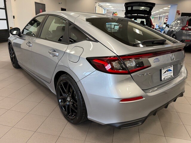 2025 Honda Civic Sport photo 4