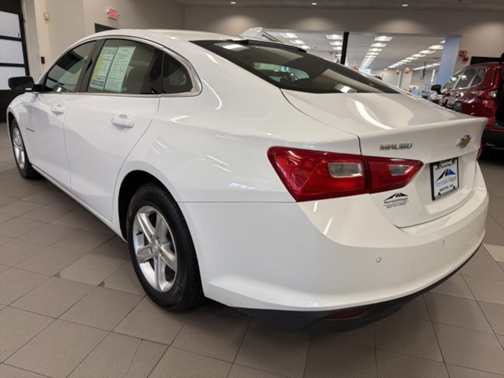 Used 2024 Chevrolet Malibu 1LT Sedan
