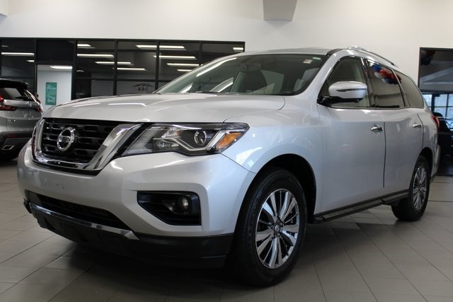 Used 2019 Nissan Pathfinder SL with VIN 5N1DR2MMXKC635949 for sale in Newton, MA