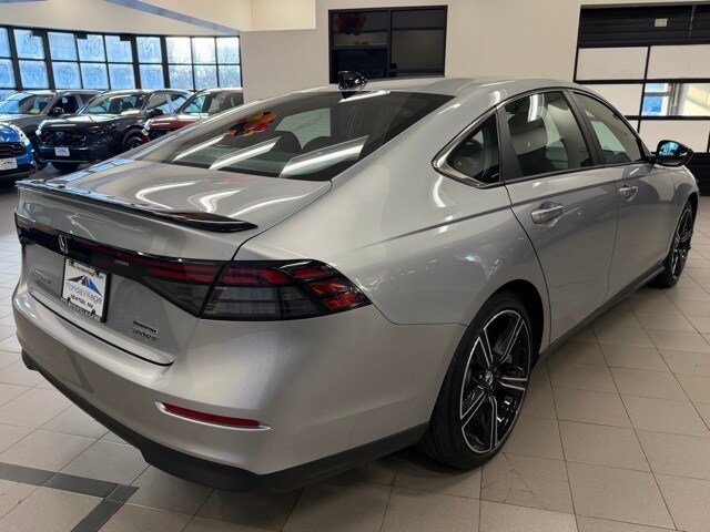 2025 Honda Accord Hybrid Sport photo 3