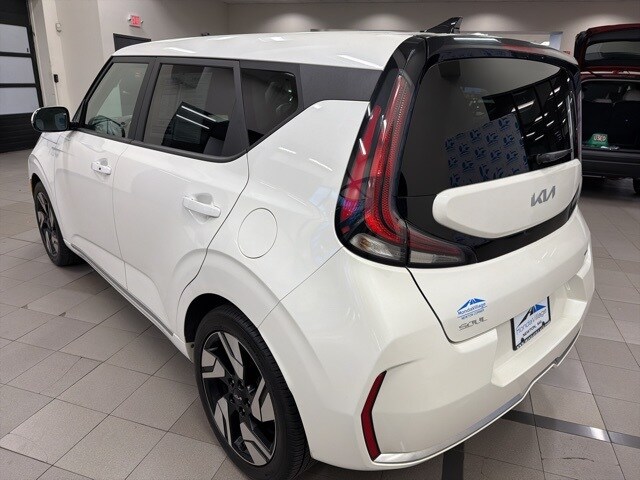 2023 Kia Soul GT-Line photo 4