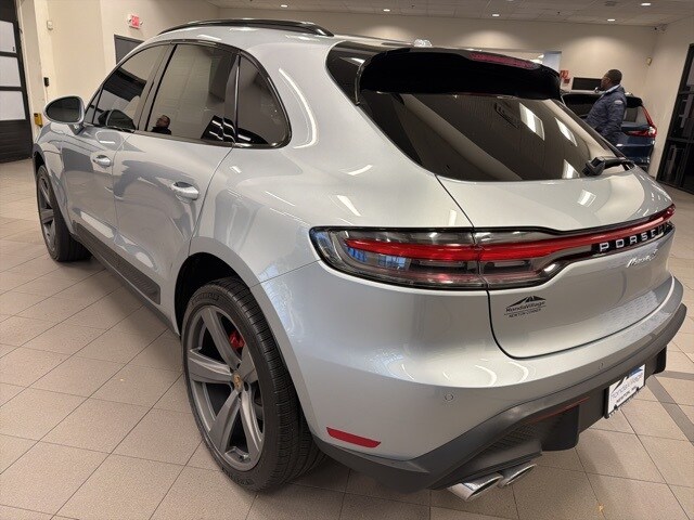 2023 Porsche Macan S photo 4