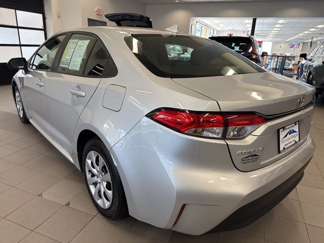 2023 Toyota Corolla LE photo 4