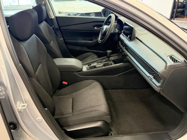 2025 Honda Accord SE - Photo 15