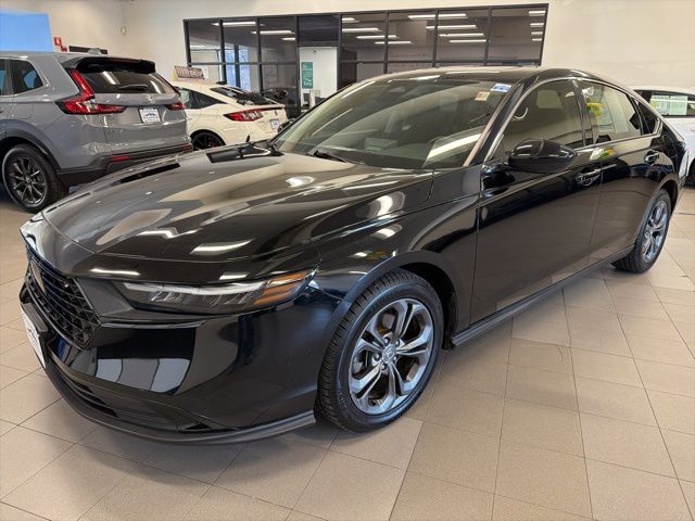2023 Honda Accord EX - Photo 6