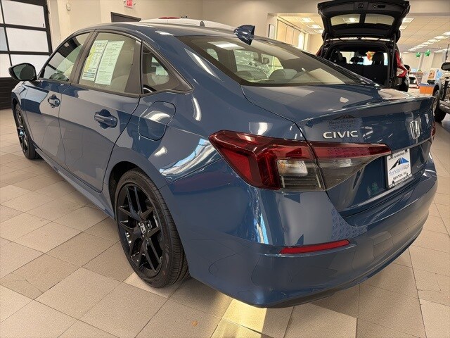 2025 Honda Civic Sport Touring Hybrid photo 4