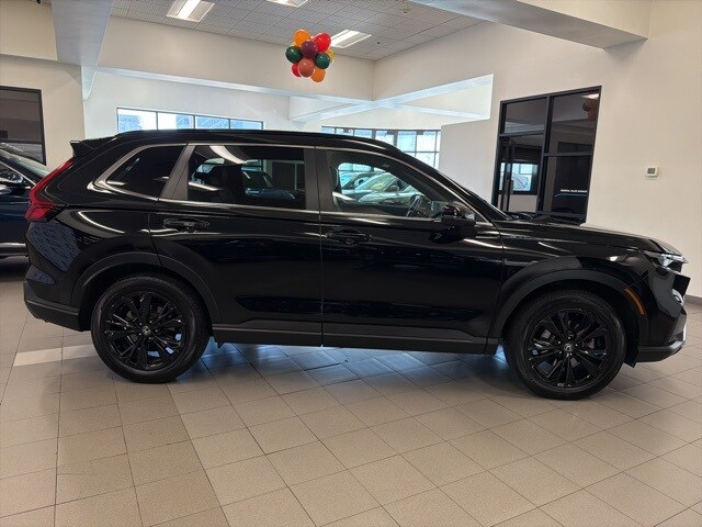 2023 Honda CR-V Hybrid Sport Touring photo 2
