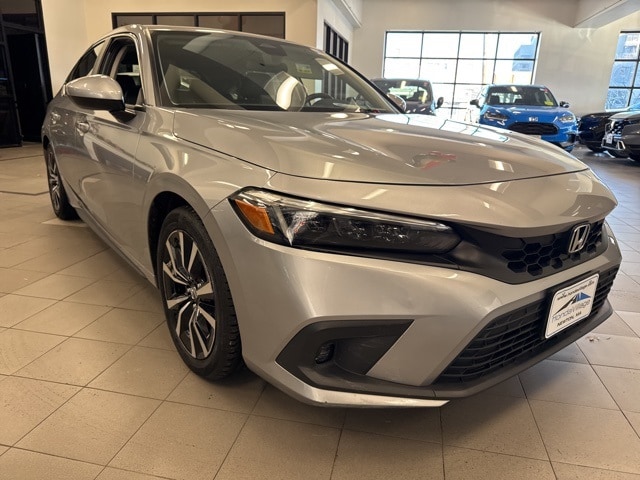 2023 Honda Civic Hatchback EX-L's photo