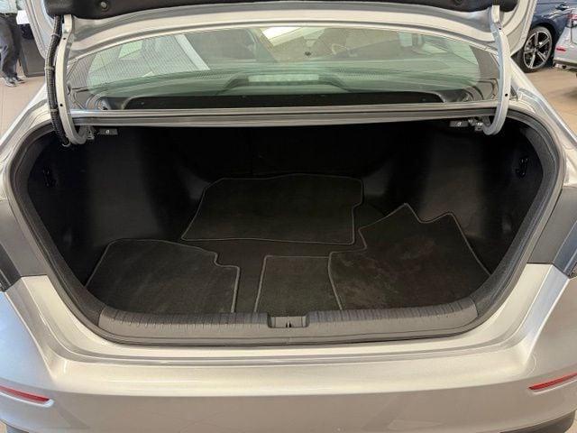 2025 Honda Accord SE - Photo 16
