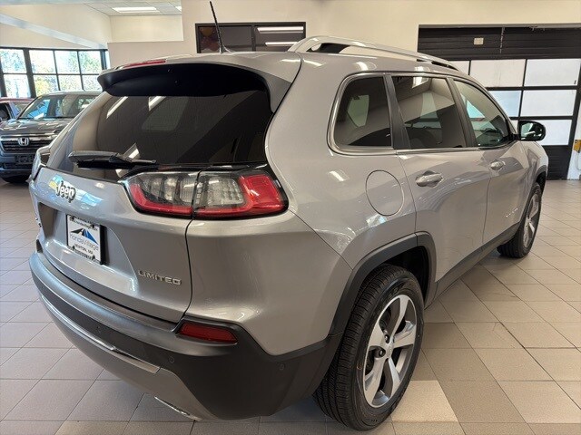 2021 Jeep Cherokee Limited photo 3